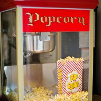popcorn machine, old-fashioned, popcorn-825636.jpg